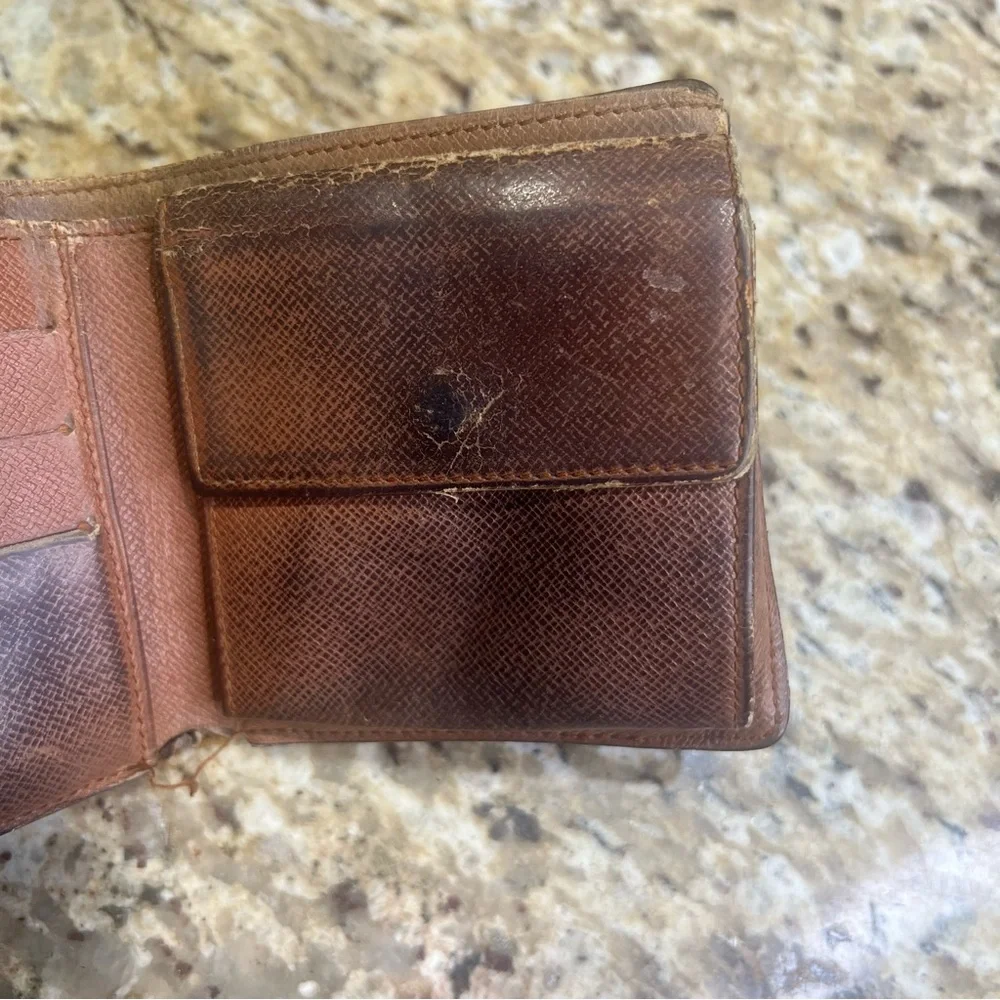 Authentic Vintage LOUIS Vuitton LV Monogram Short Bifold Wallet